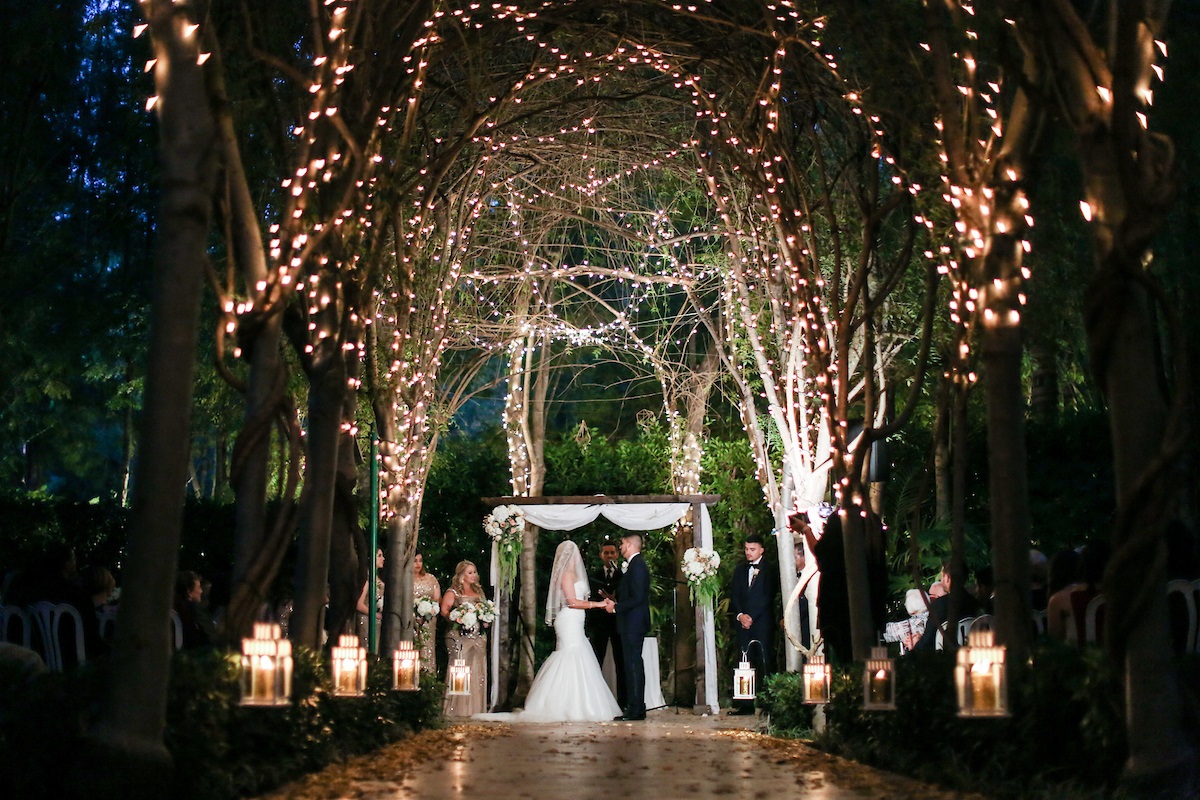 Looking for celestial ideas for your wedding? Check out our blog featuring some magical celestial themes for a unique wedding!