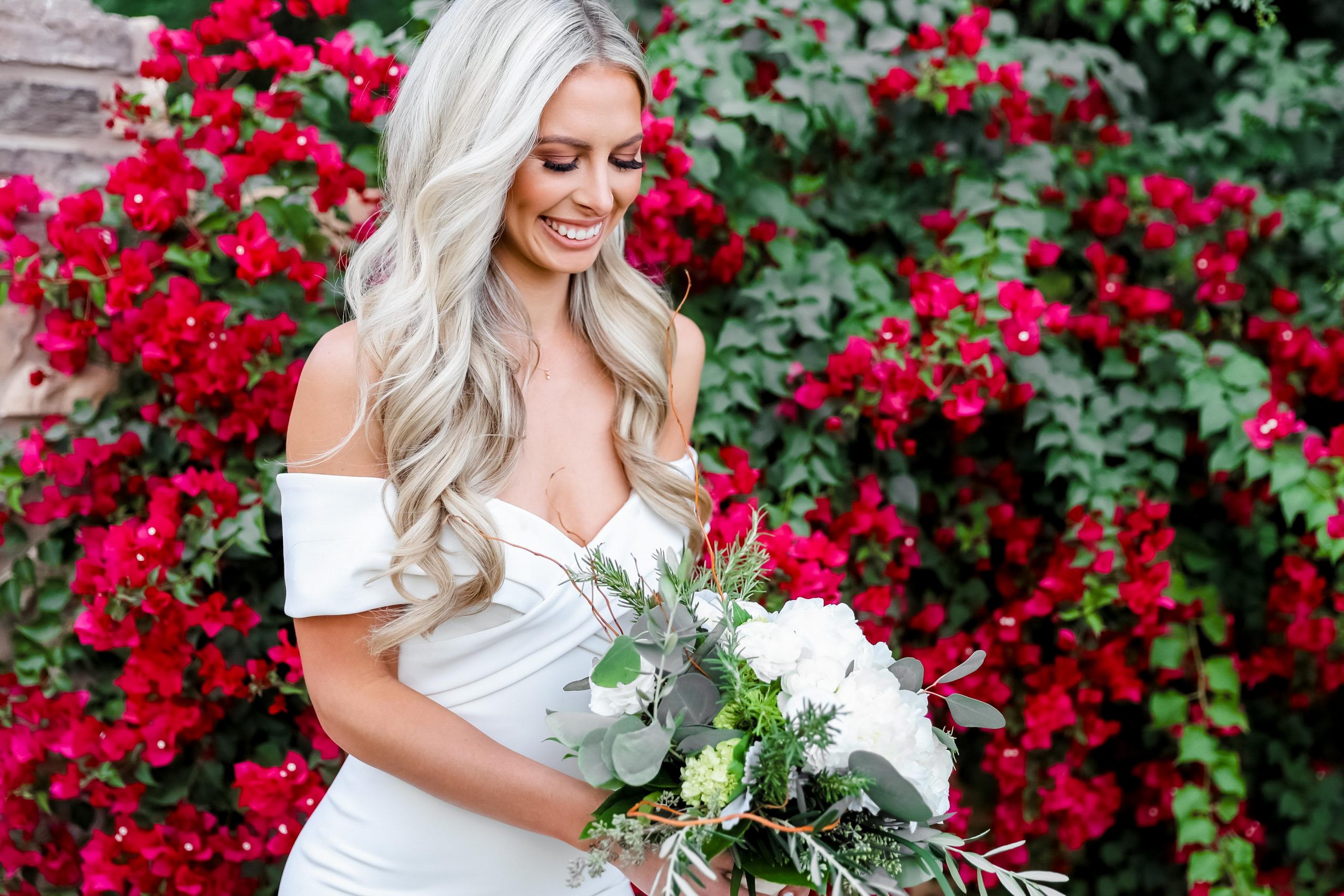 Outdoor wedding hairstyles that you'll love! - Click to explore the most gorgeous hairstyles that are perfect for outdoor weddings!